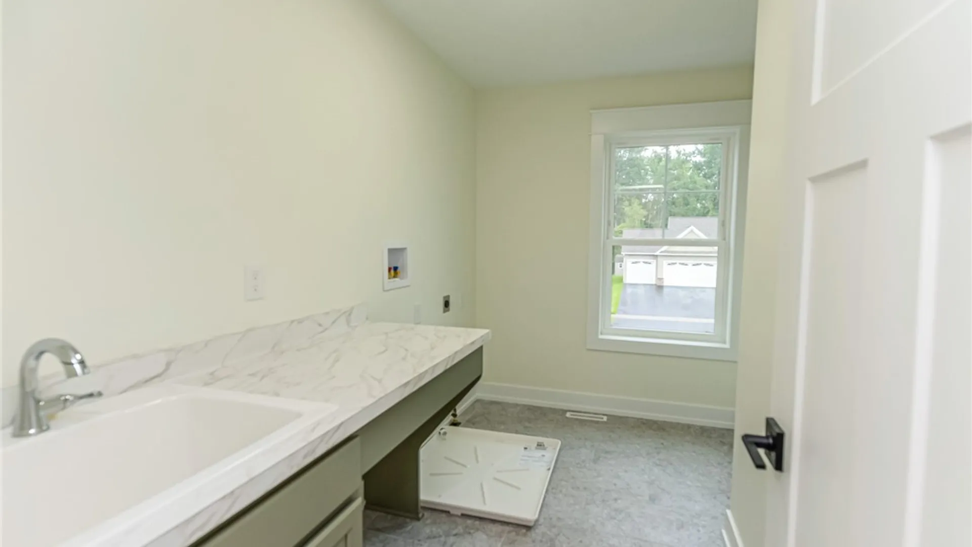 Property at 767 N Old Country Road, Greece, NY 14612 30