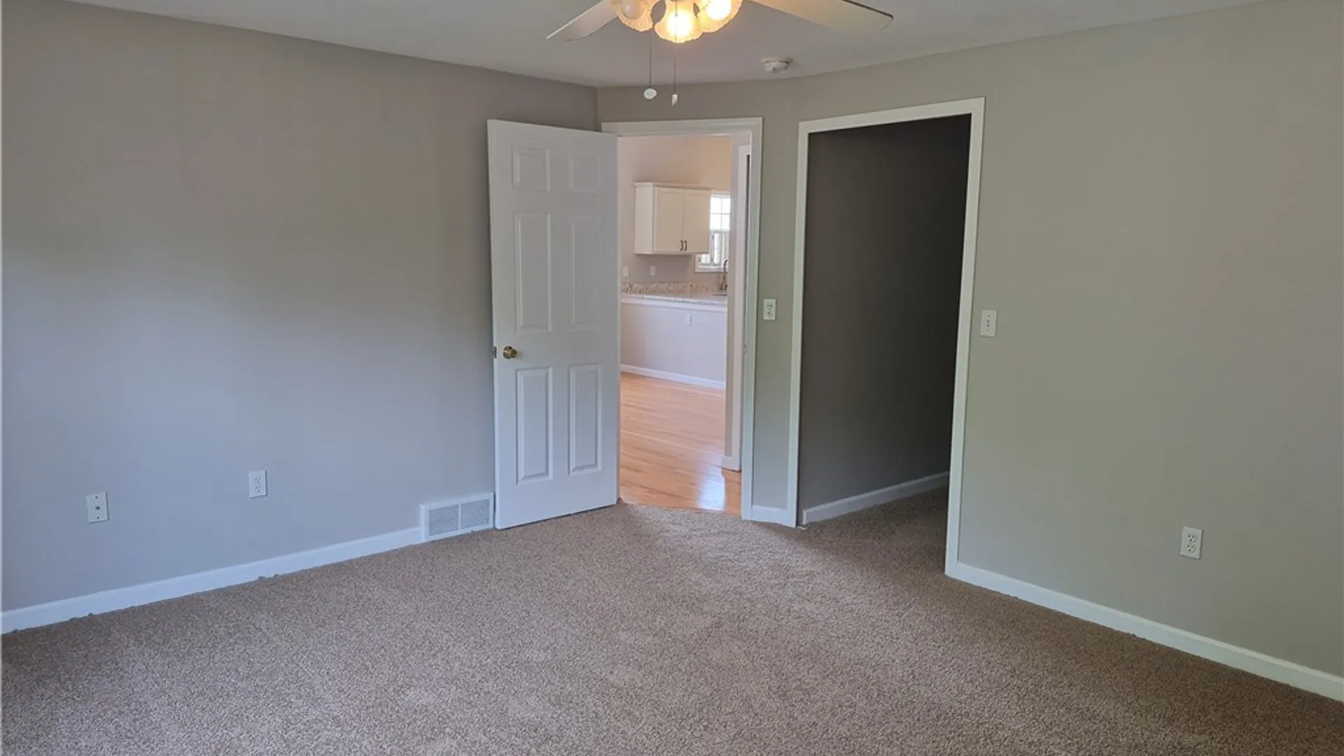 Property at 113 Braintree Drive, Clay, NY 13088 14