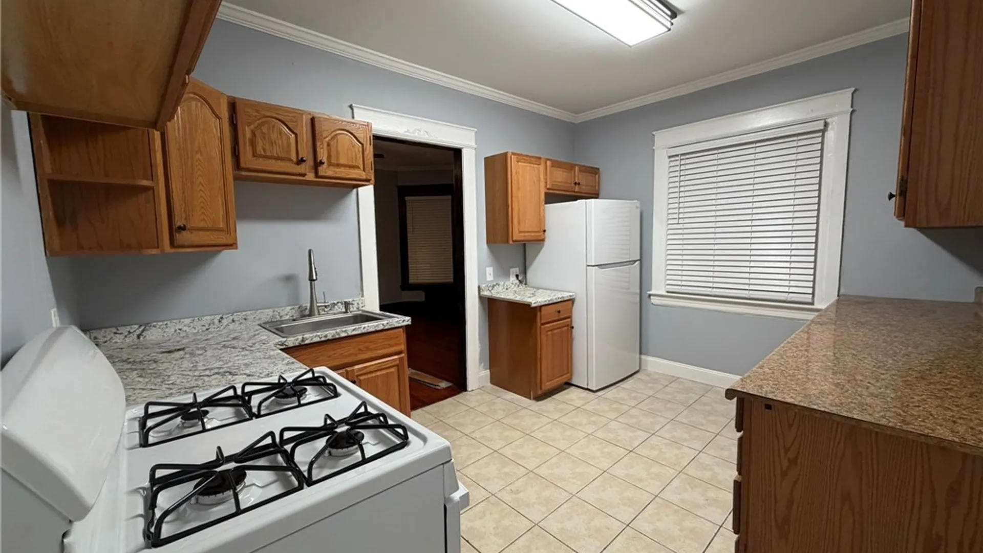 Property at 123 E Lafayette Avenue, Syracuse, NY 13205 5