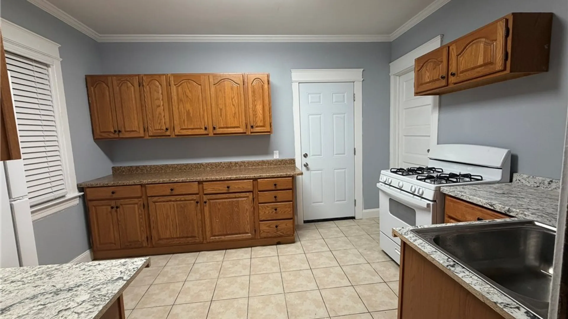 Property at 123 E Lafayette Avenue, Syracuse, NY 13205 6