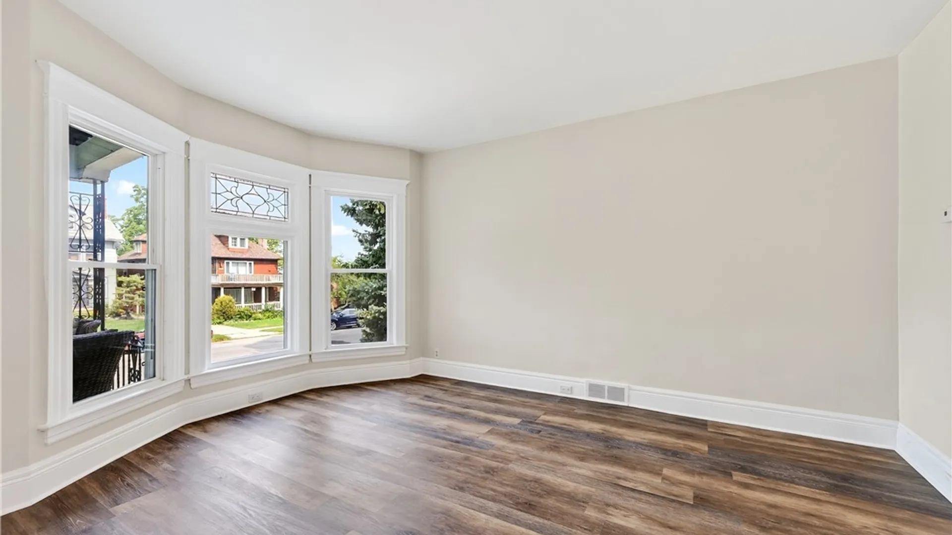 Property at 219 Woodward Avenue, Buffalo, NY 14214 8