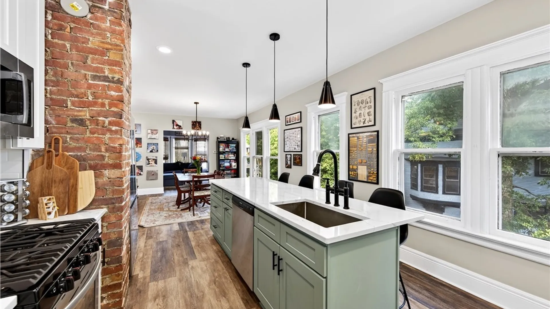 Property at 219 Woodward Avenue, Buffalo, NY 14214 32