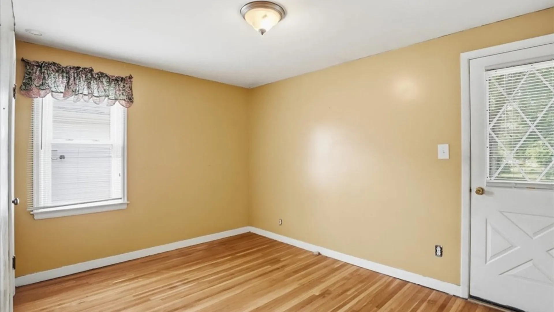 Property at 316 Mcconkey Drive, Tonawanda, NY 14223 17