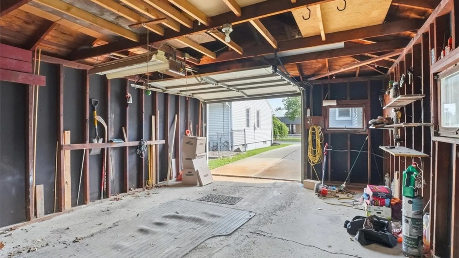 Property at 316 Mcconkey Drive, Tonawanda, NY 14223 32