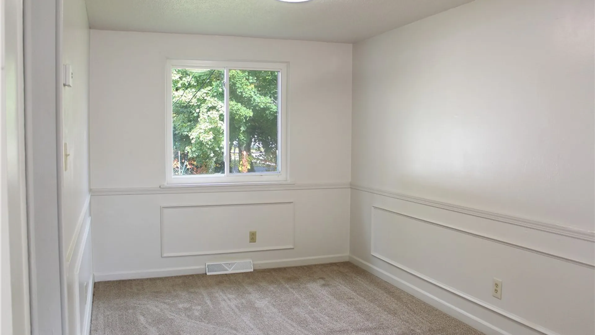 Property at 116 Berehaven Drive, Amherst, NY 14228 5