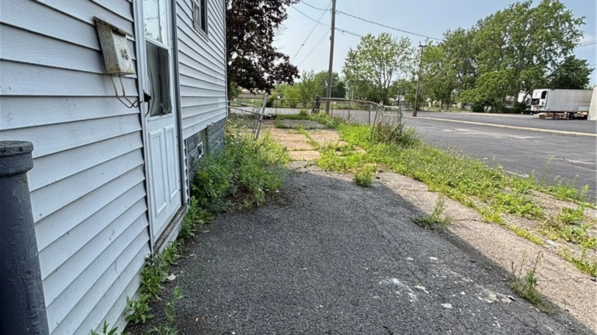 Property at 2191 S Park Avenue, Buffalo, NY 14220 4