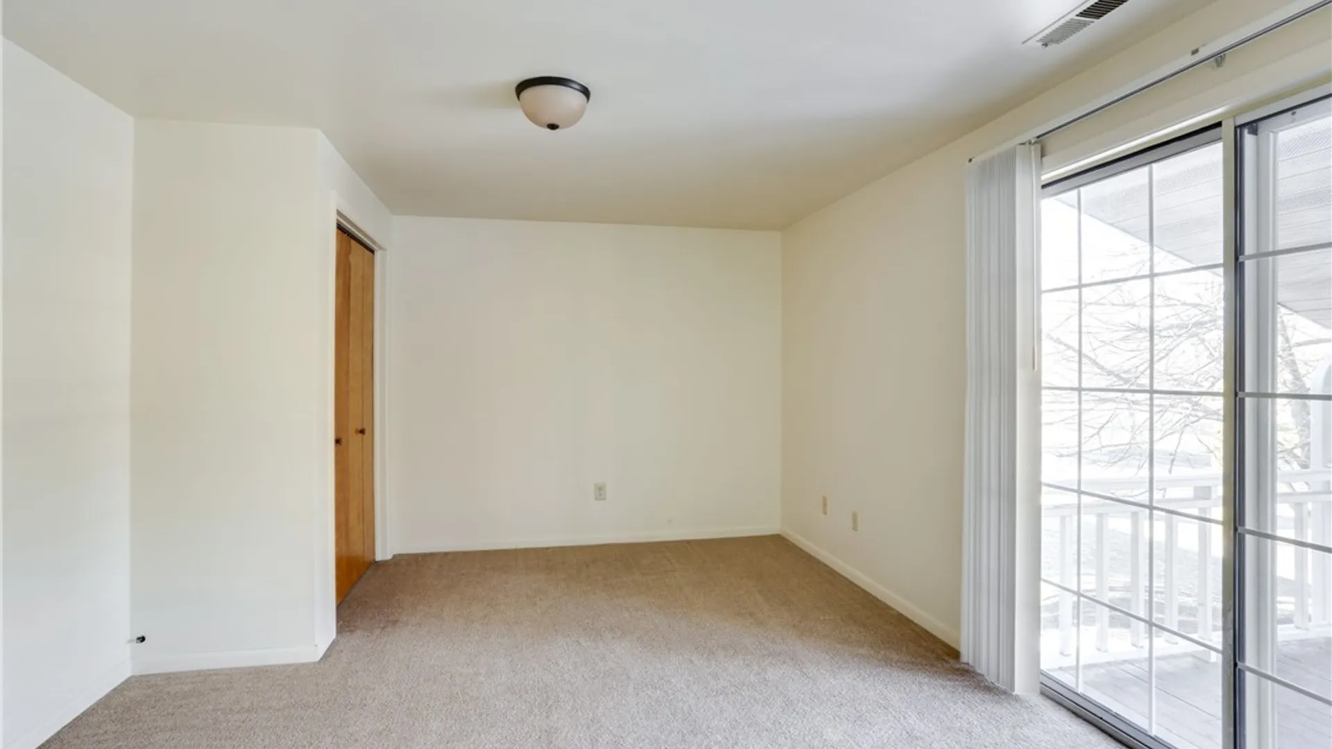 Property at 1250 Youngs Road, Amherst, NY 14221 5