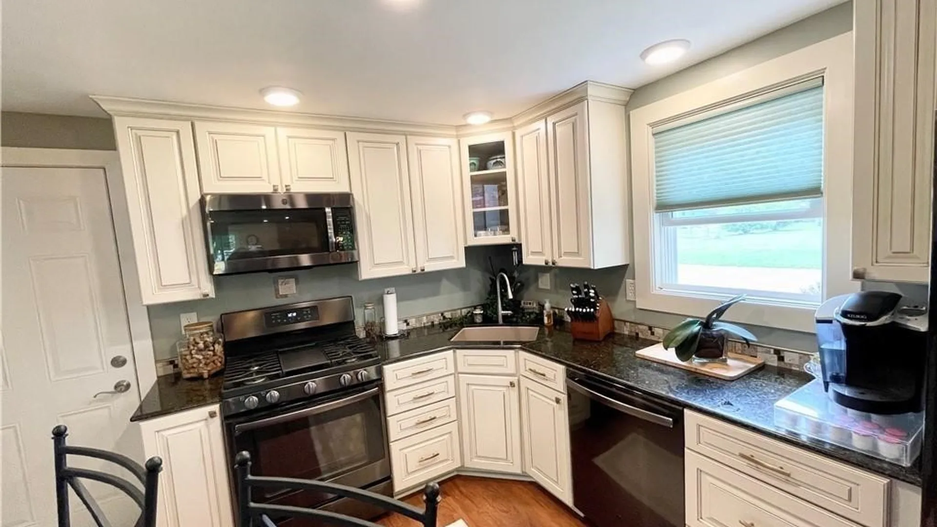Property at 8423 Bubbling Springs Drive, Clay, NY 13027 5
