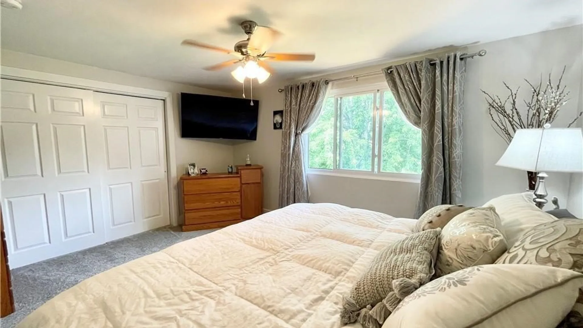 Property at 8423 Bubbling Springs Drive, Clay, NY 13027 25