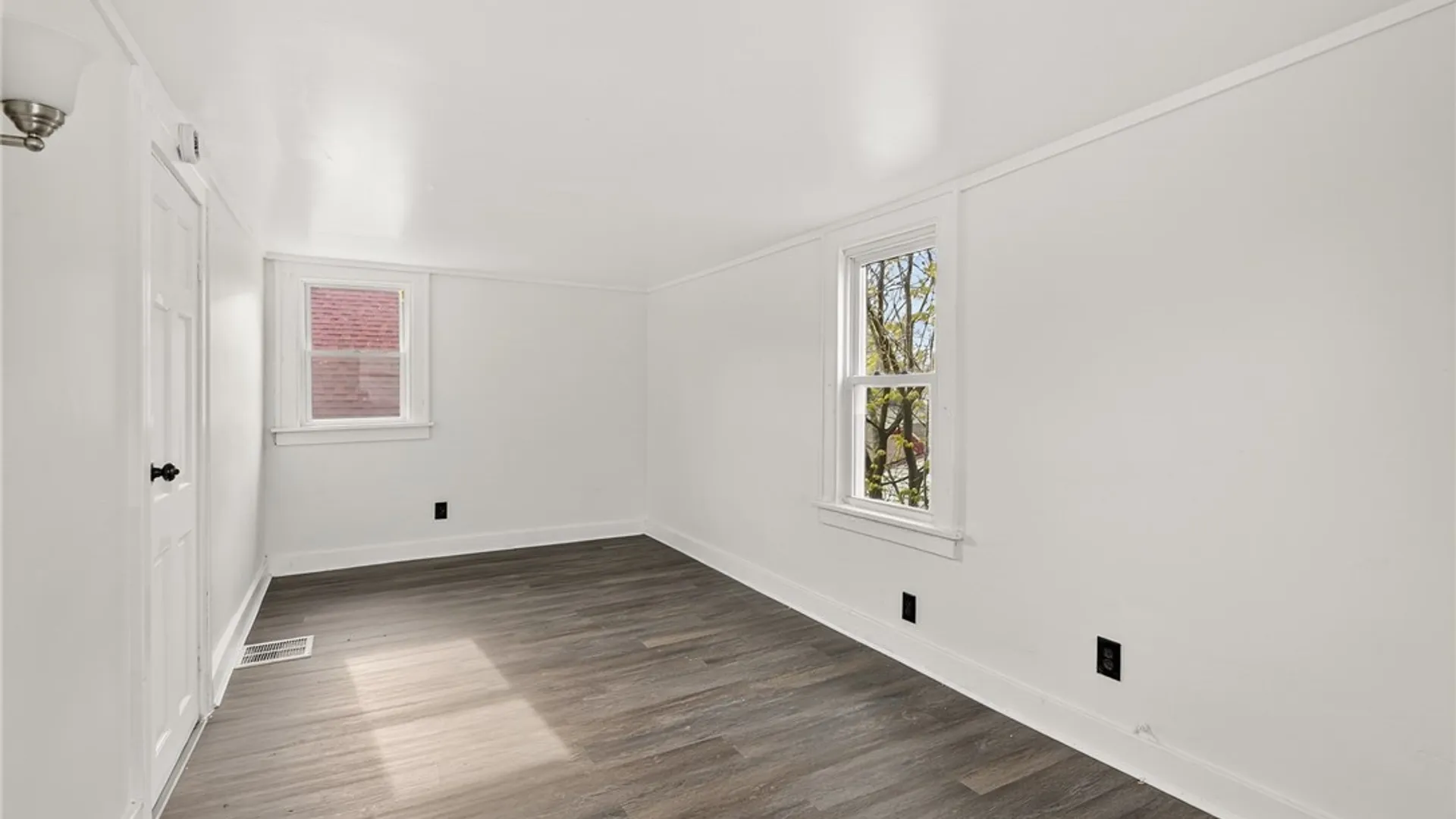 Property at 162 Millicent Avenue, Buffalo, NY 14215 35