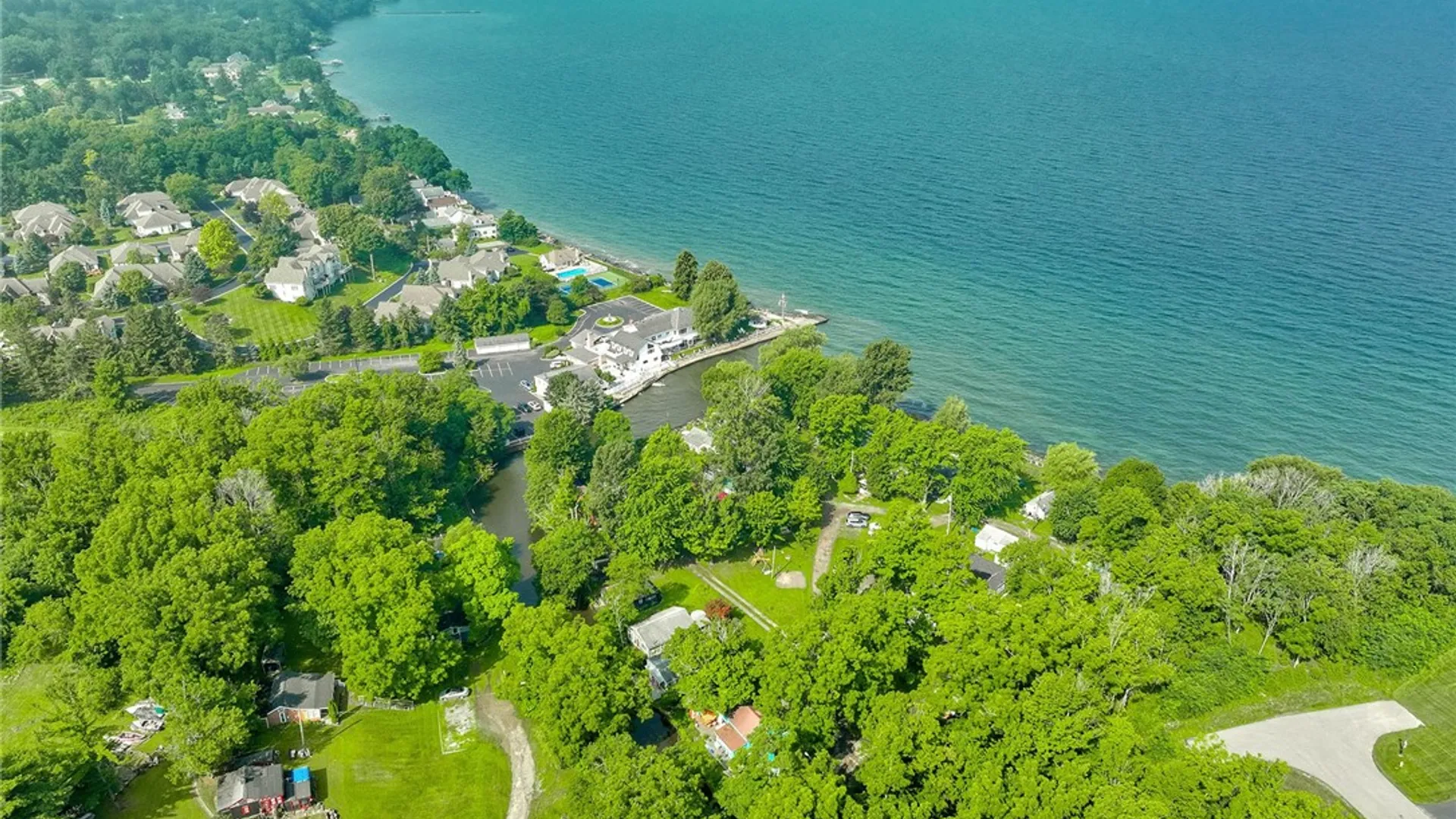 Property at 1304 Lake Rd #C43, Webster, NY 14580 4