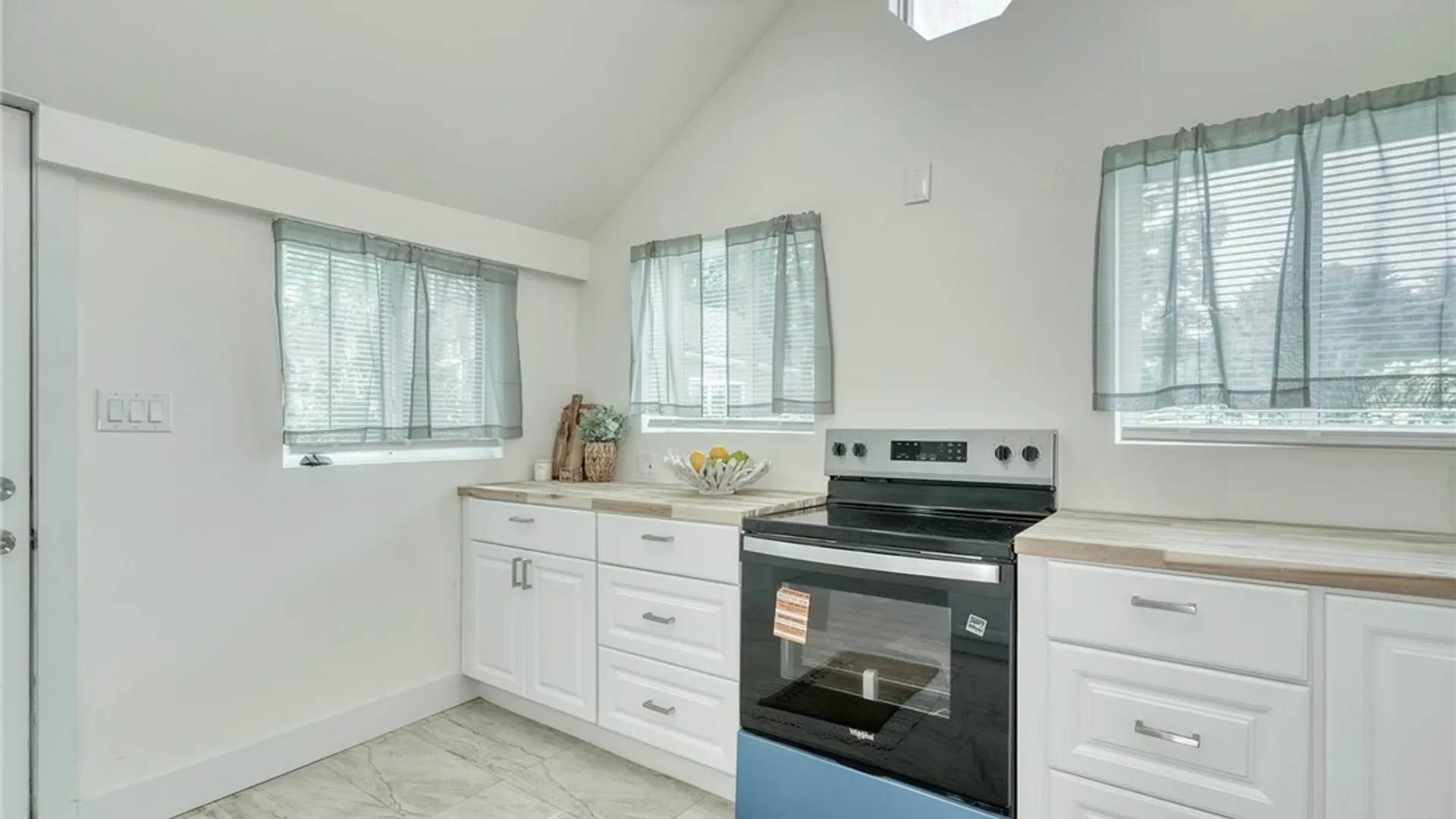 Property at 1304 Lake Rd #C43, Webster, NY 14580 10