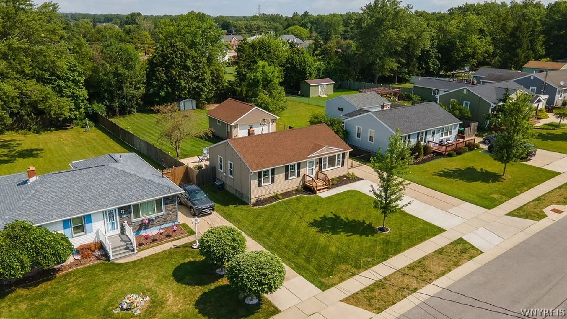 Property at 100 Burmon Drive, Orchard Park, NY 14127 18