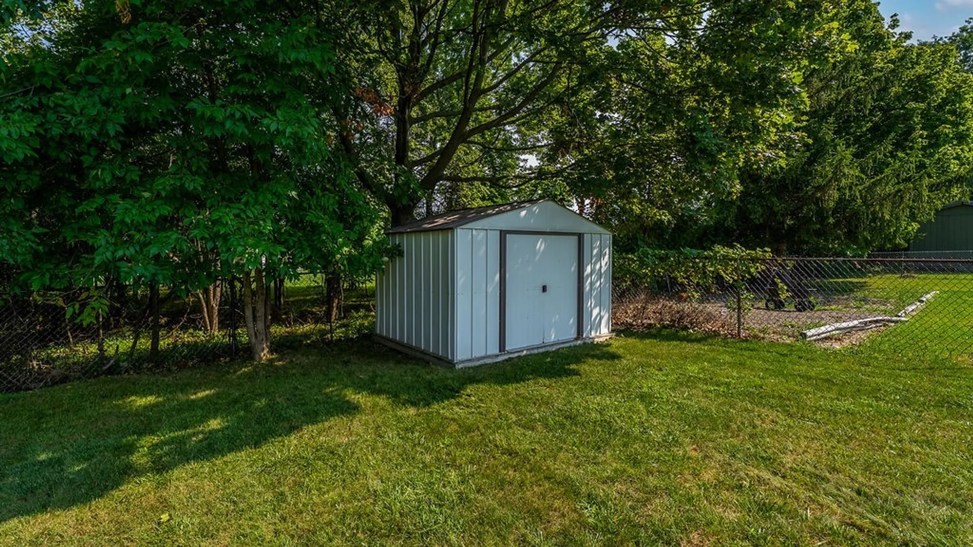 Property at 100 Burmon Drive, Orchard Park, NY 14127 28