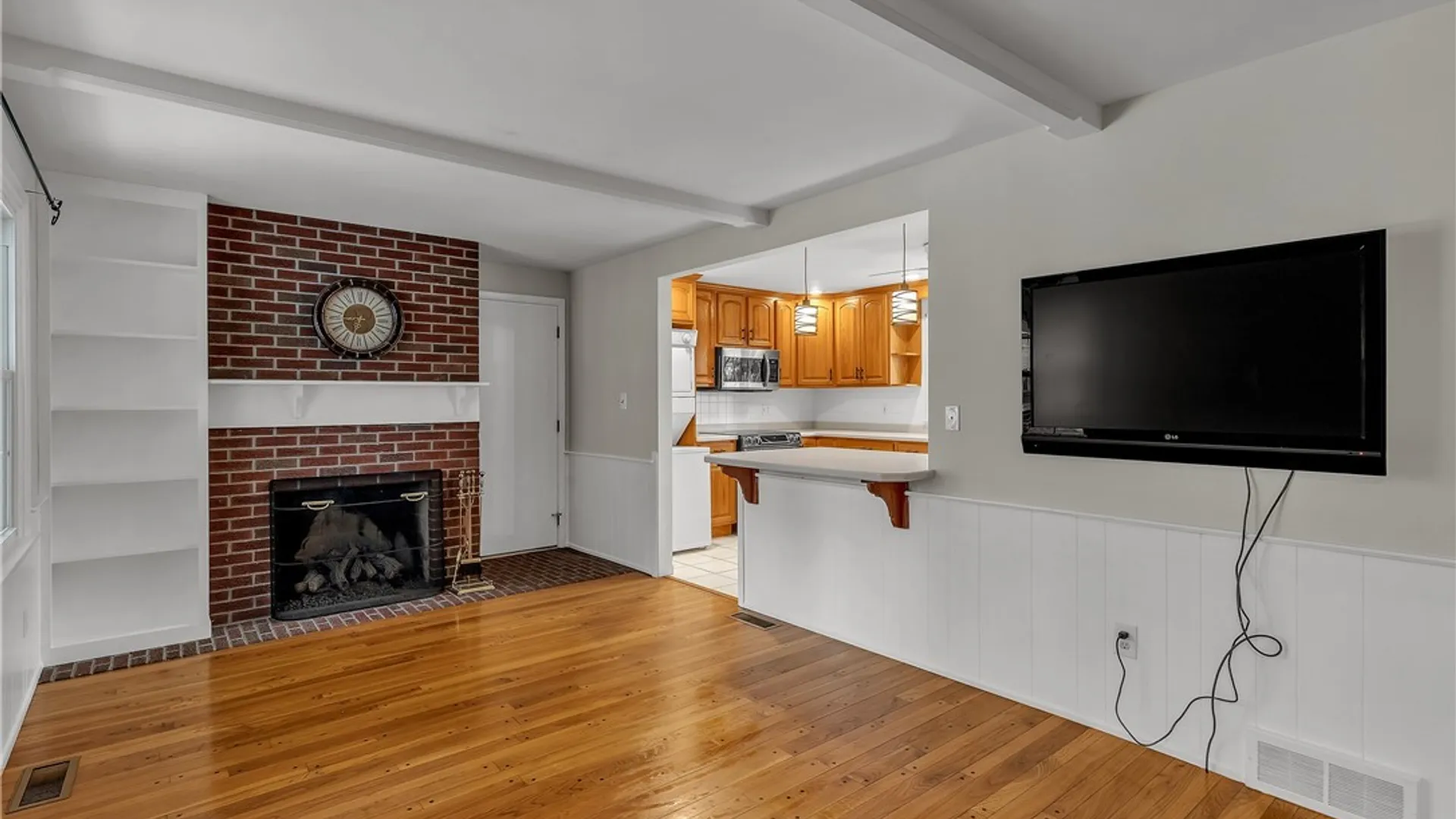 Property at 108 The Paddock, Amherst, NY 14221 9