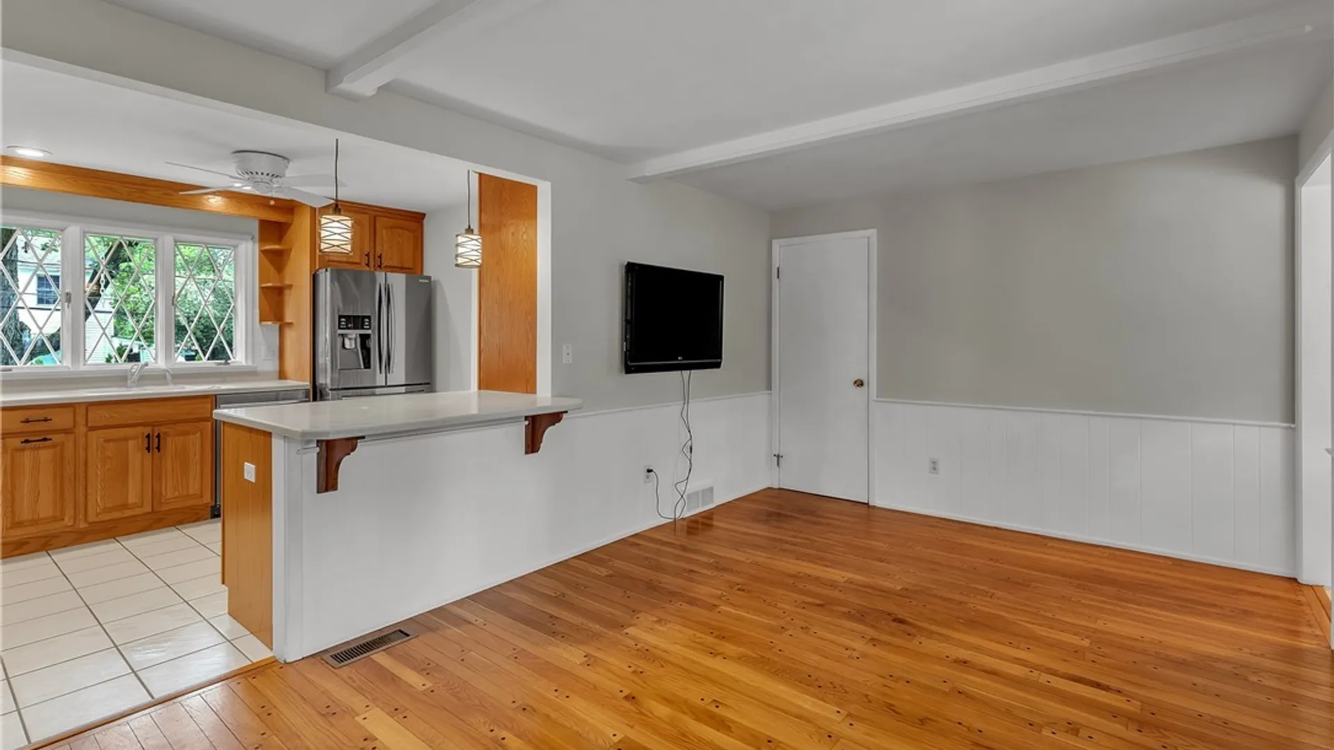 Property at 108 The Paddock, Amherst, NY 14221 10