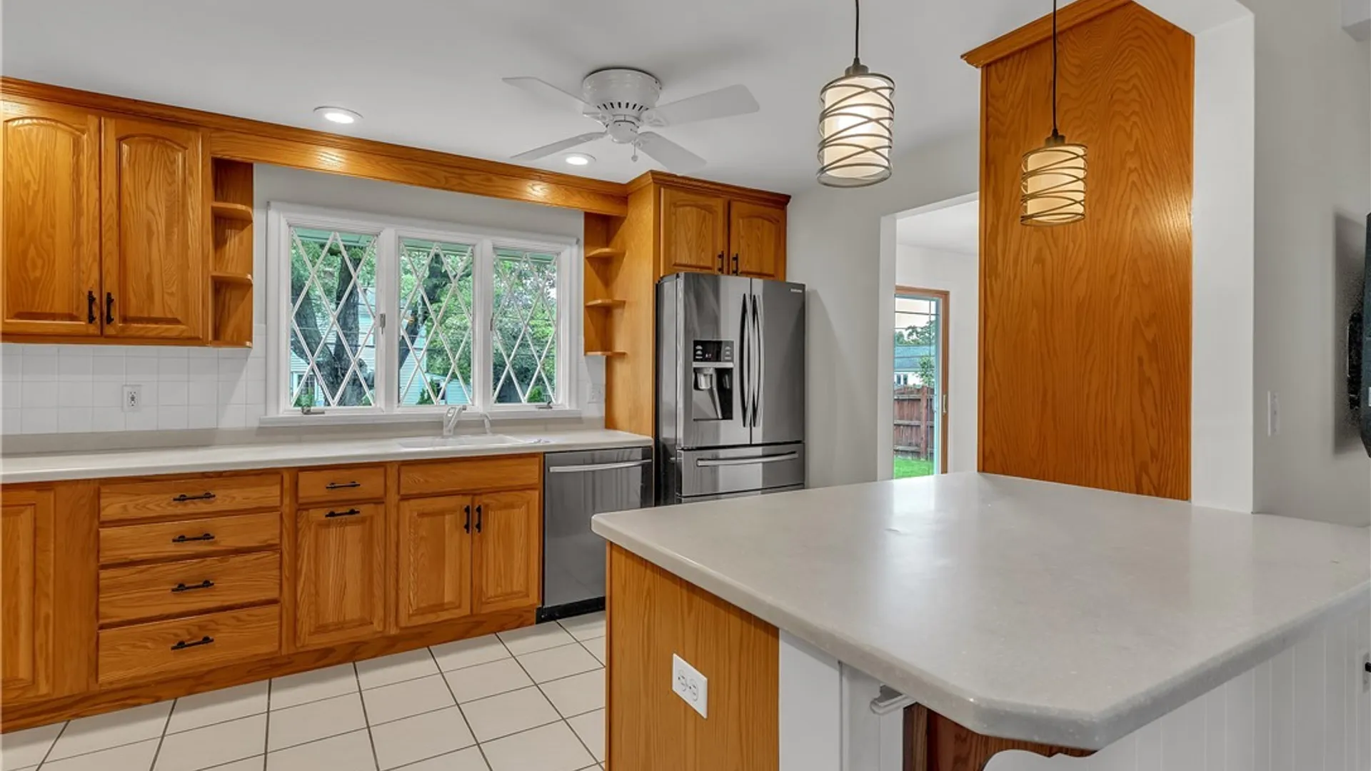 Property at 108 The Paddock, Amherst, NY 14221 11
