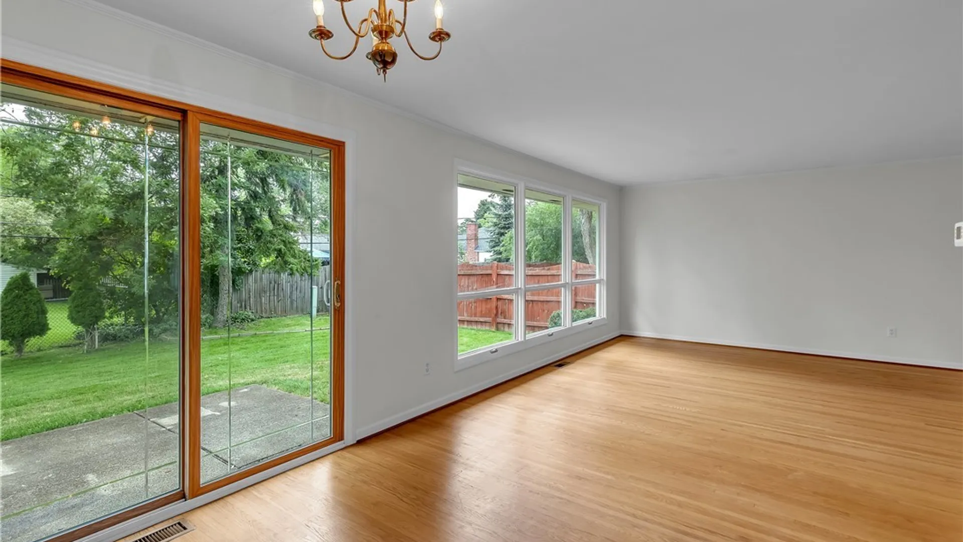 Property at 108 The Paddock, Amherst, NY 14221 14