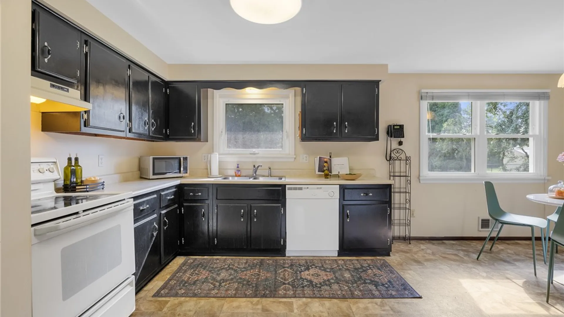 Property at 10 Medallion Drive, Greece, NY 14626 14