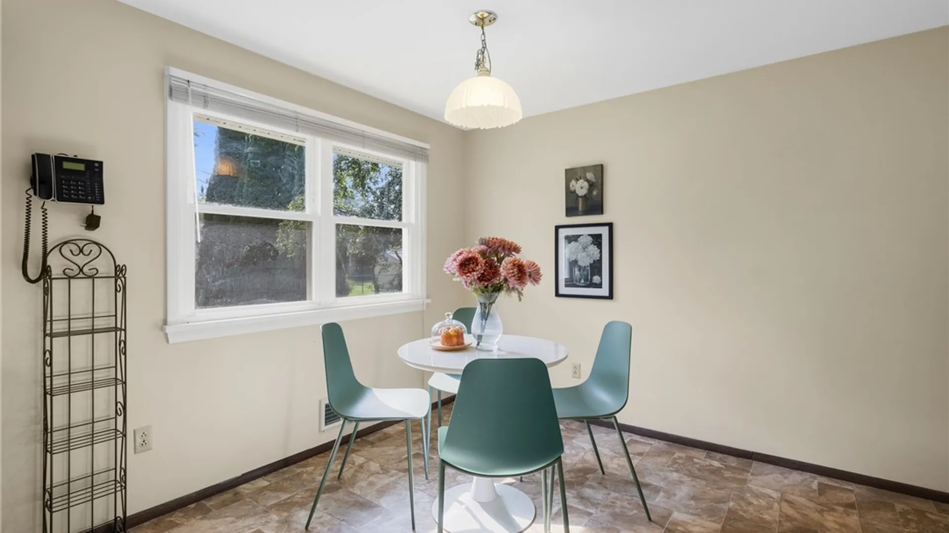 Property at 10 Medallion Drive, Greece, NY 14626 18