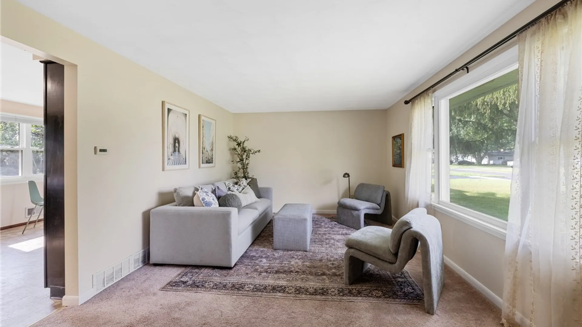 Property at 10 Medallion Drive, Greece, NY 14626 10