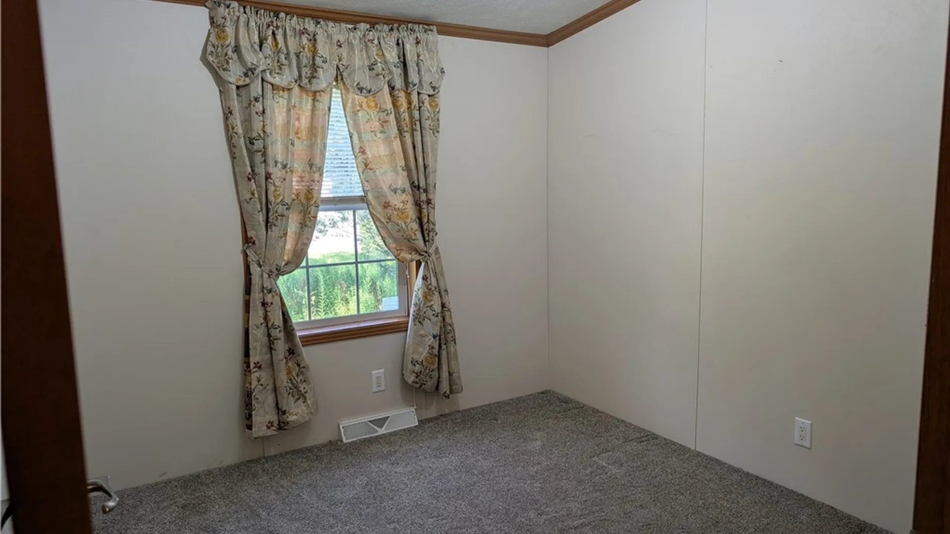 Property at 325 Circle Court, Arcade, NY 14009 21