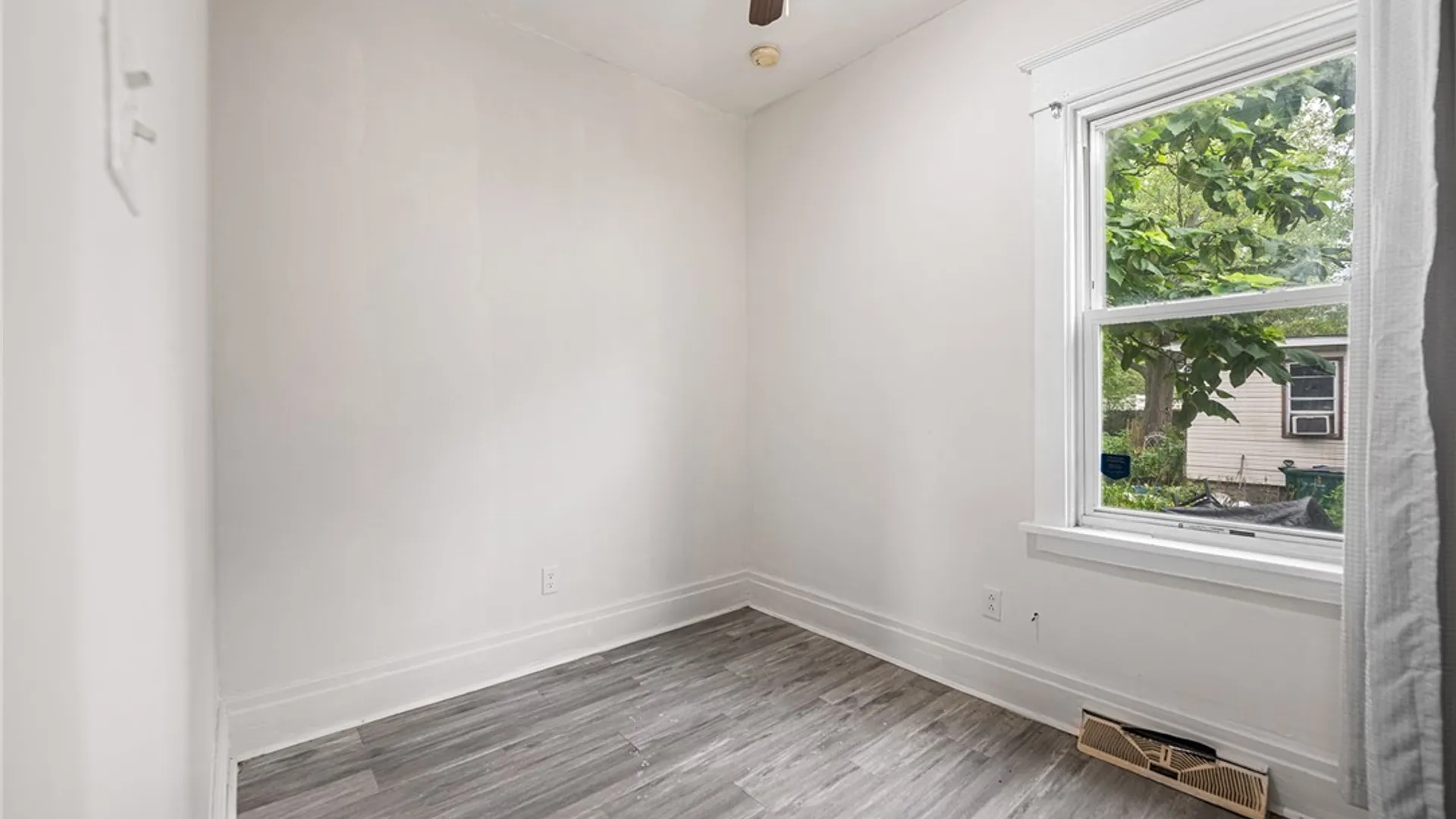 Property at 81 Dorris Avenue, Buffalo, NY 14215 9