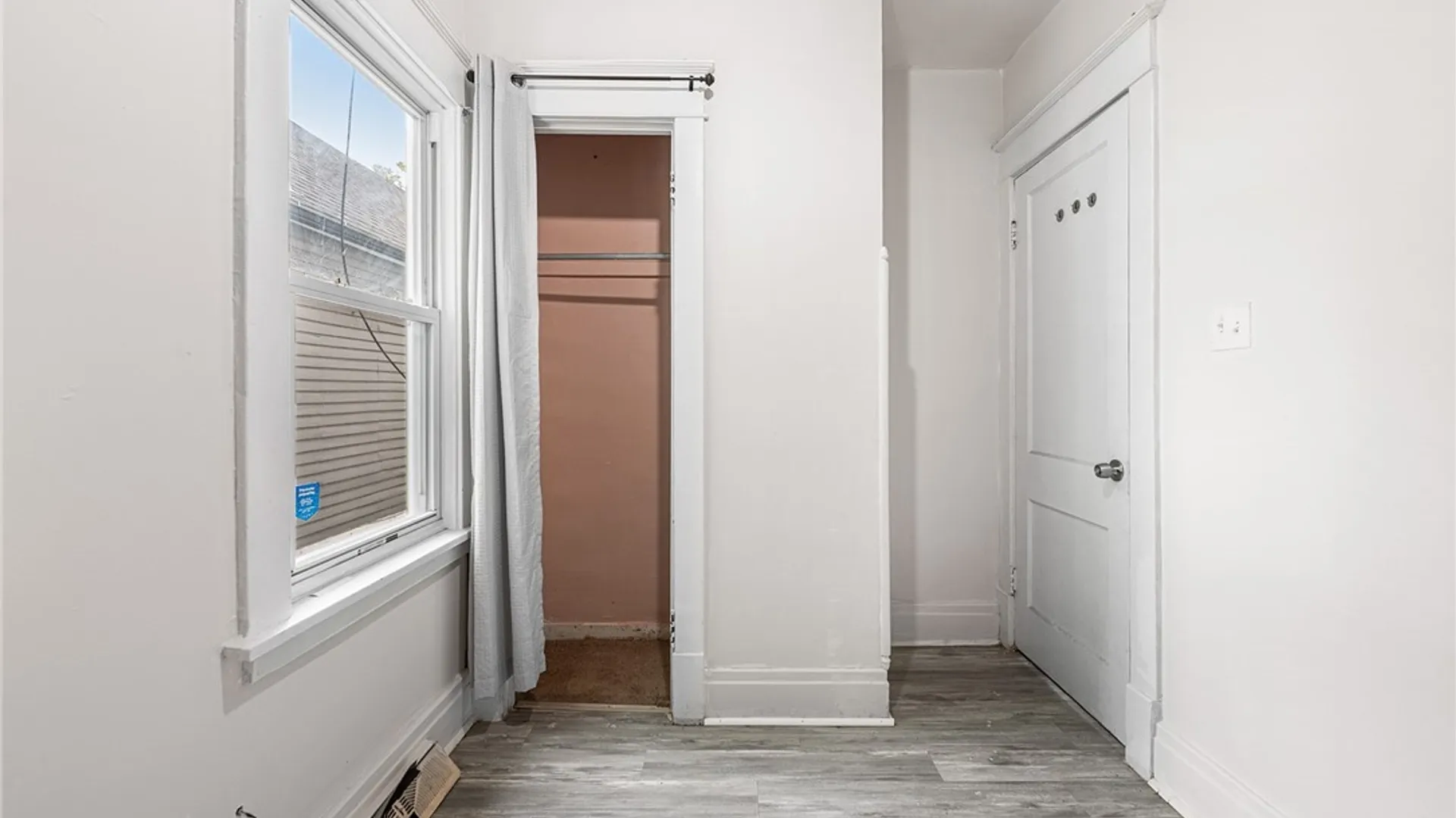 Property at 81 Dorris Avenue, Buffalo, NY 14215 10