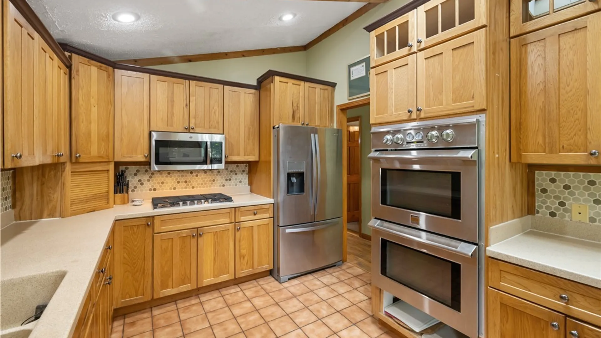 Property at 5006 Woodside Road, DeWitt, NY 13066 14