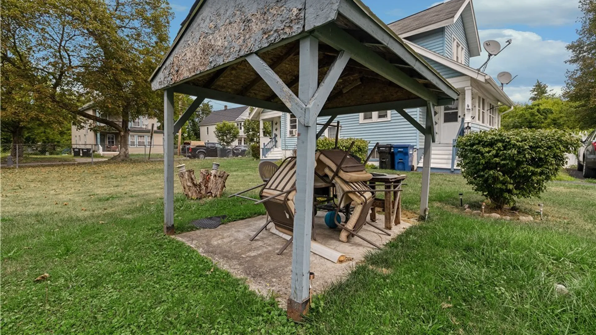 Property at 627 W Newell Street, Syracuse, NY 13205 25