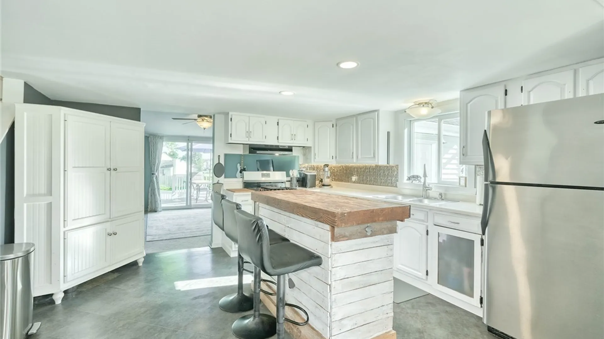 Property at 1941 Paddy Lane, Ontario, NY 14519 10
