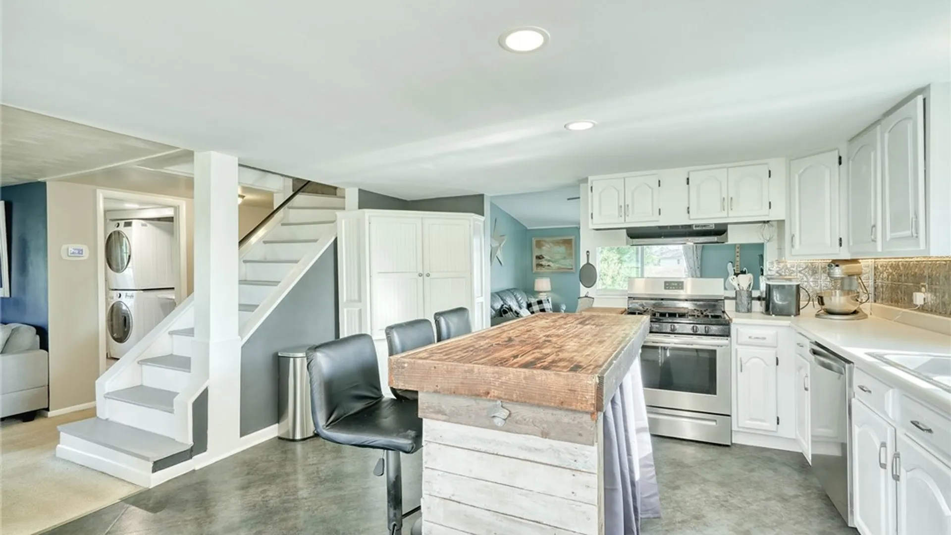 Property at 1941 Paddy Lane, Ontario, NY 14519 11