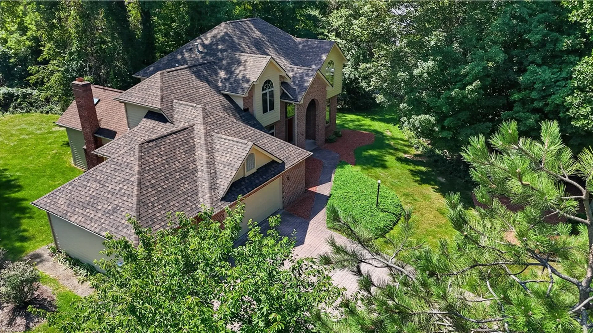 Property at 1125 Ohstrom Park, Webster, NY 14580 4