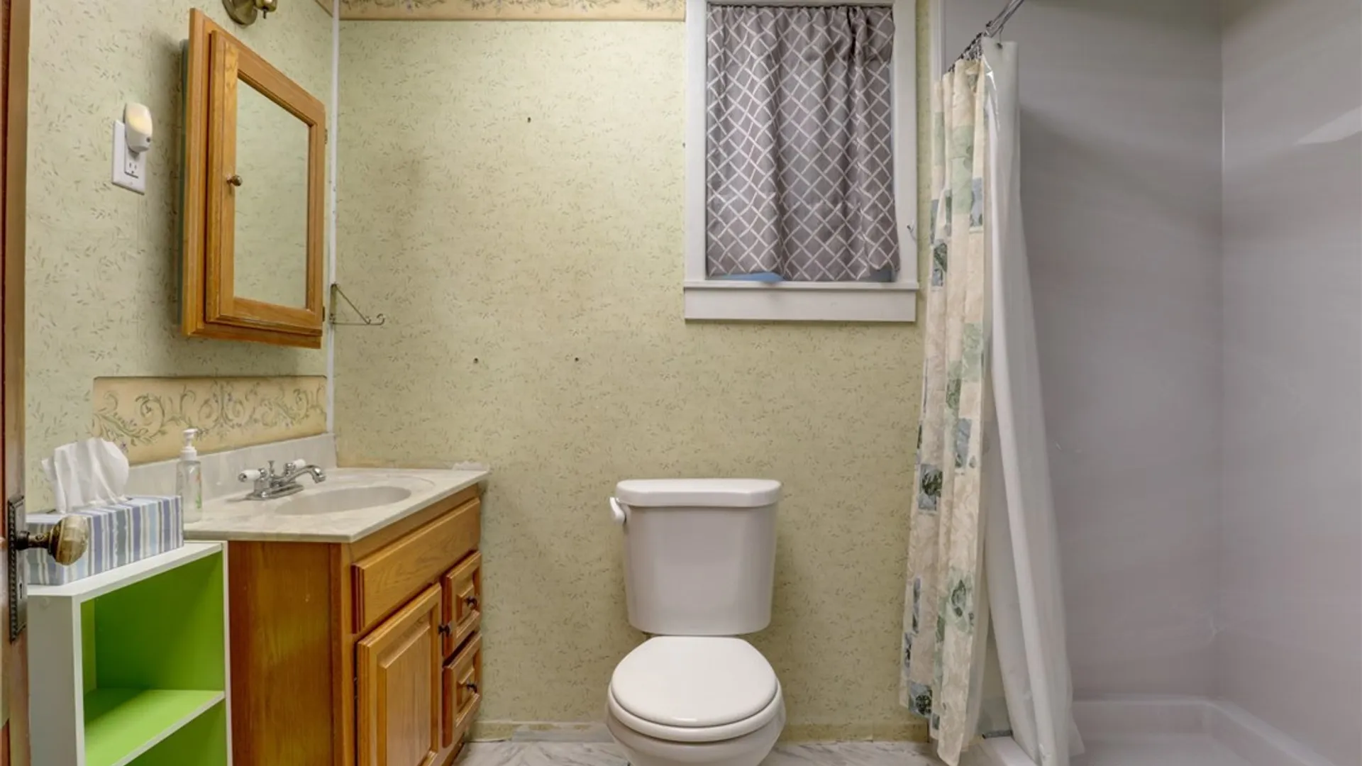Property at 13 Crown Street, Jamestown, NY 14701 16