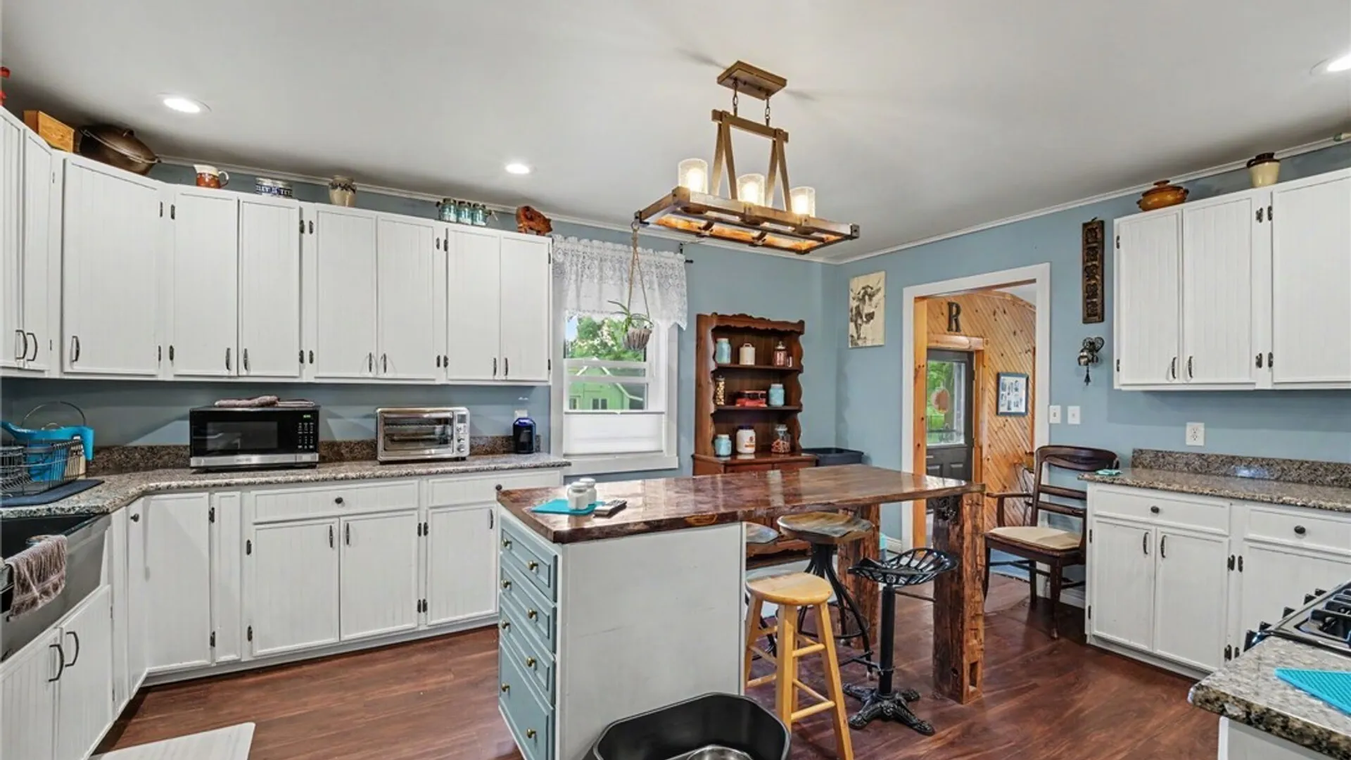 Property at 9119 Akron Road, Royalton, NY 14001 3