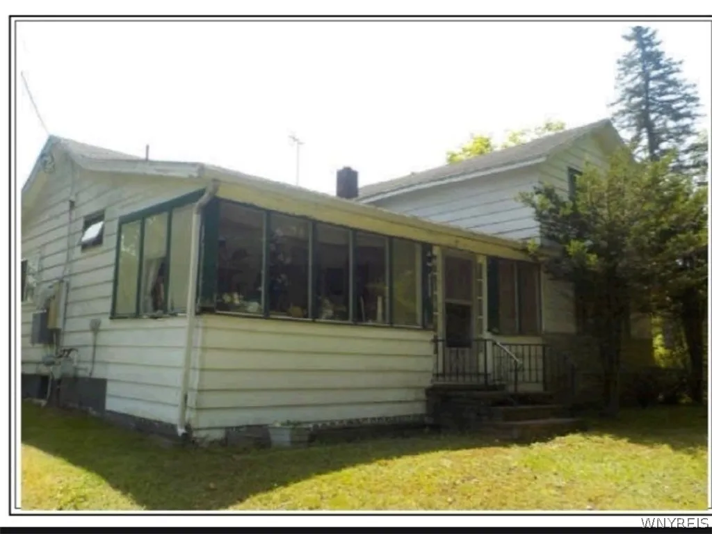 Property at 10953 Railroad Avenue, Brant, NY 14081