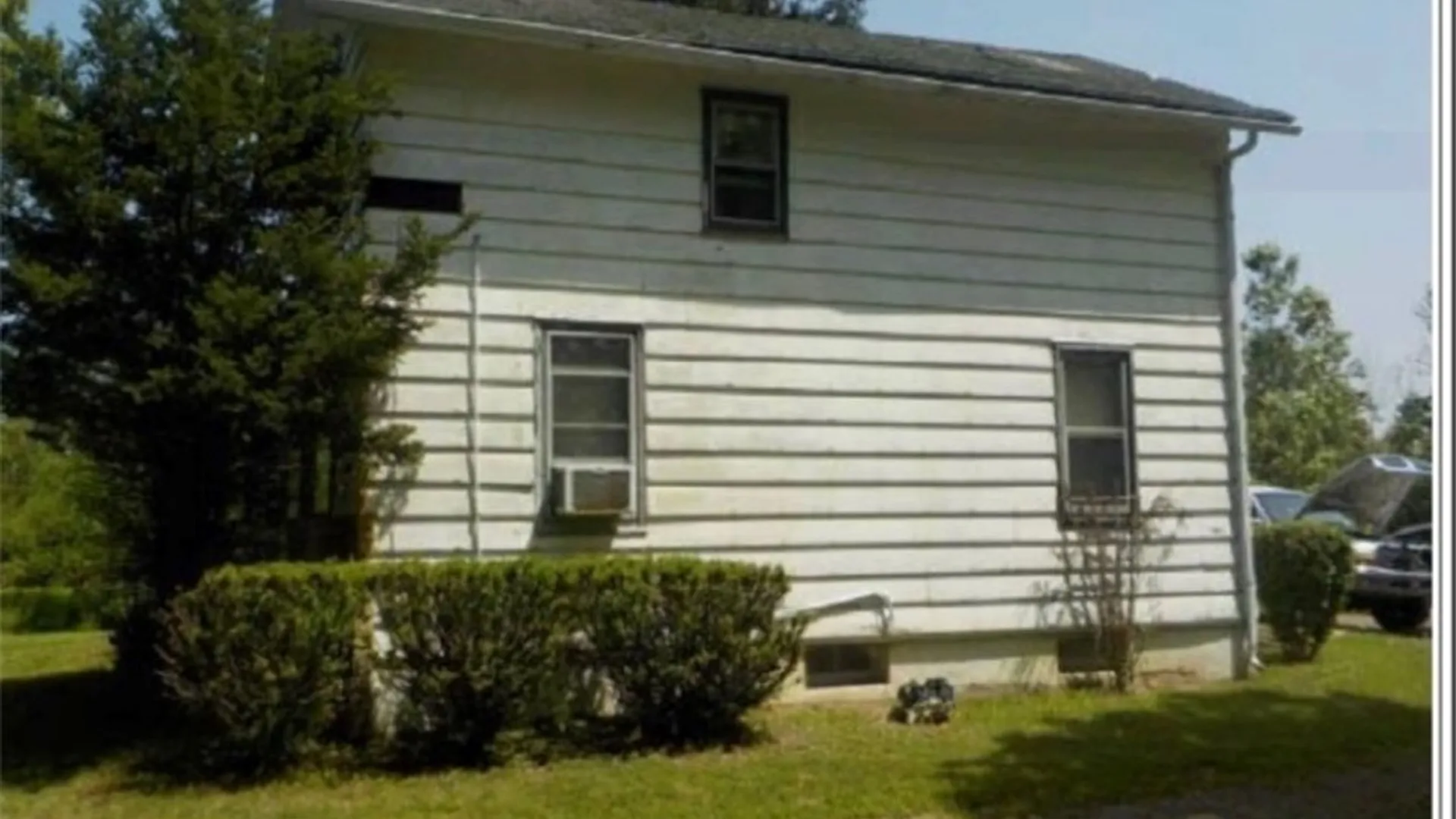 Property at 10953 Railroad Avenue, Brant, NY 14081 4