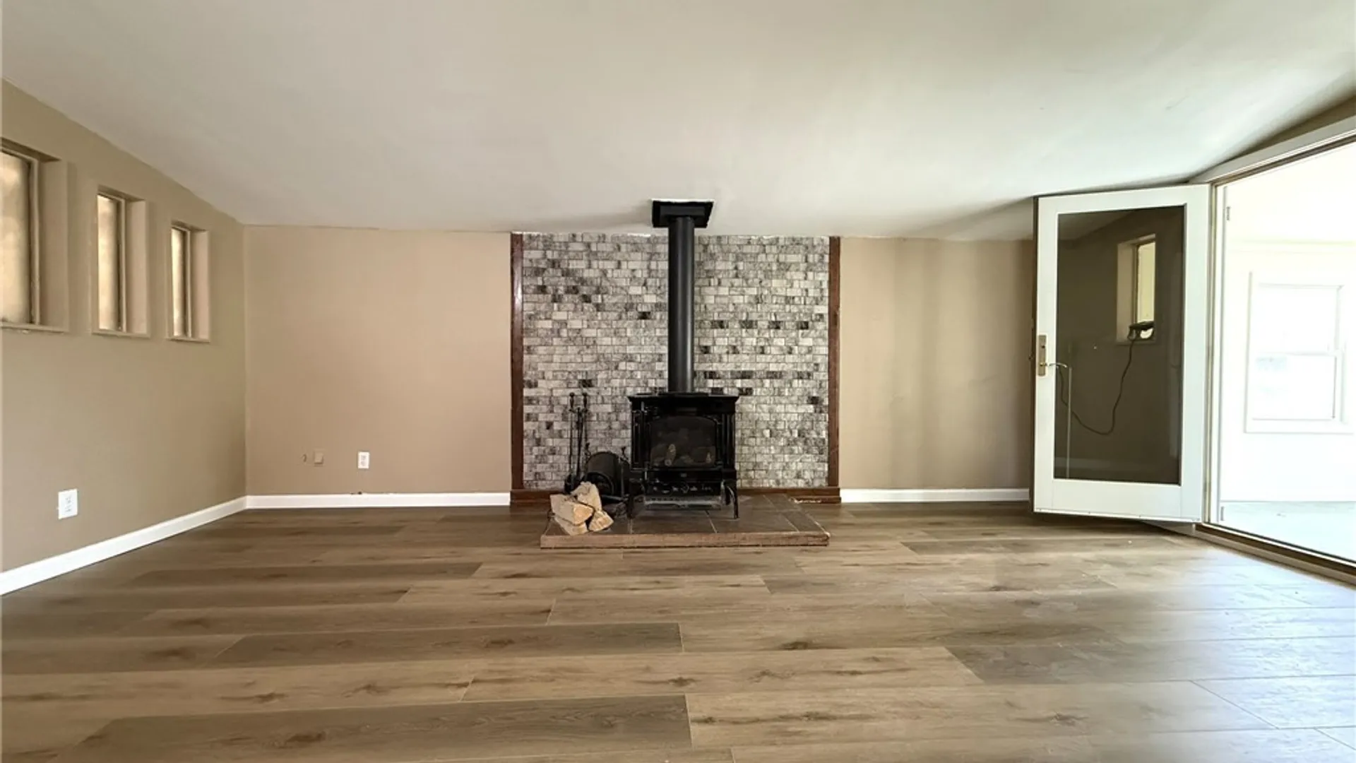 Property at 185 Marilyn Drive, Grand Island, NY 14072 9