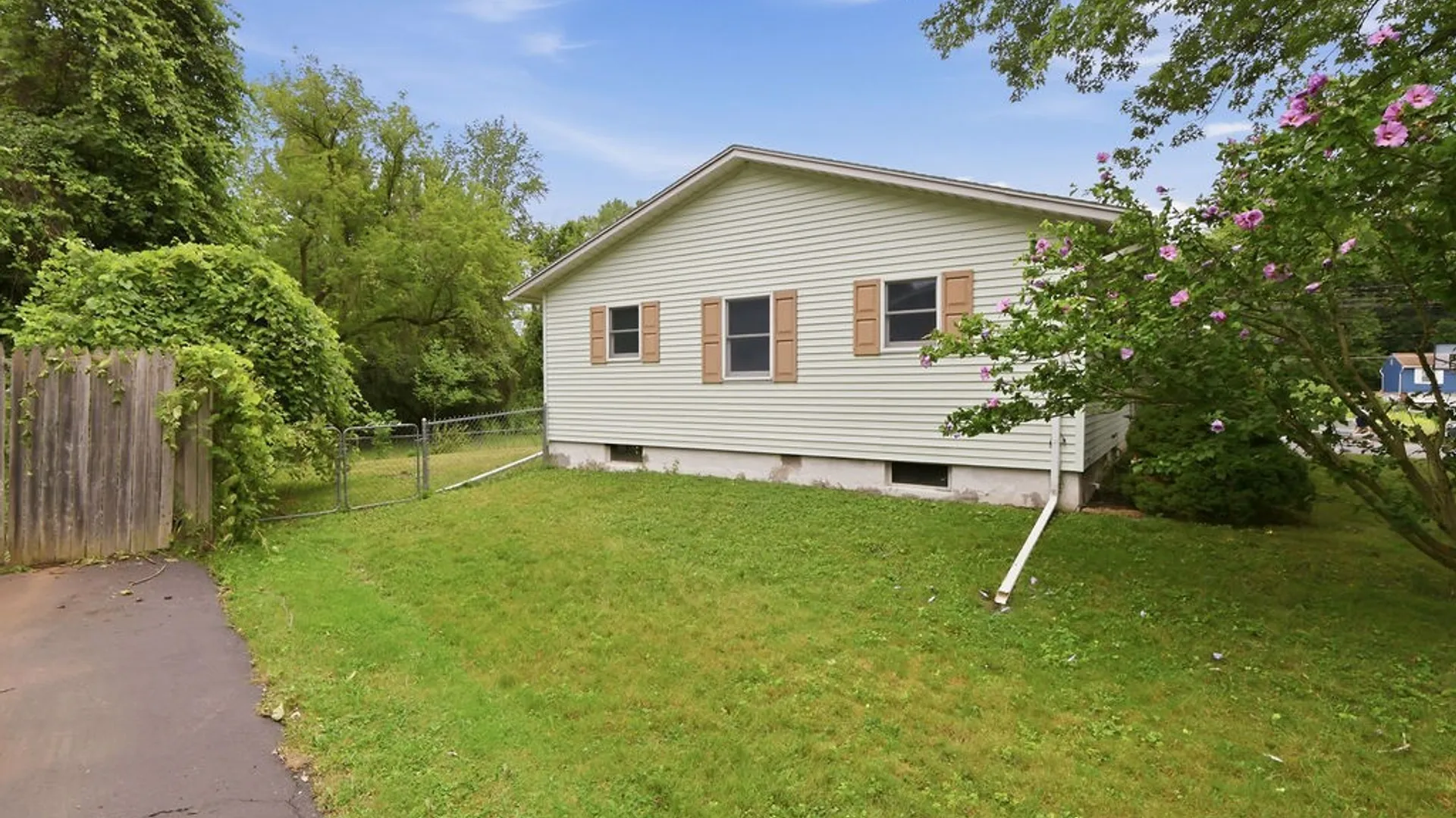 Property at 102 Christopher Drive, Van Buren, NY 13027 6