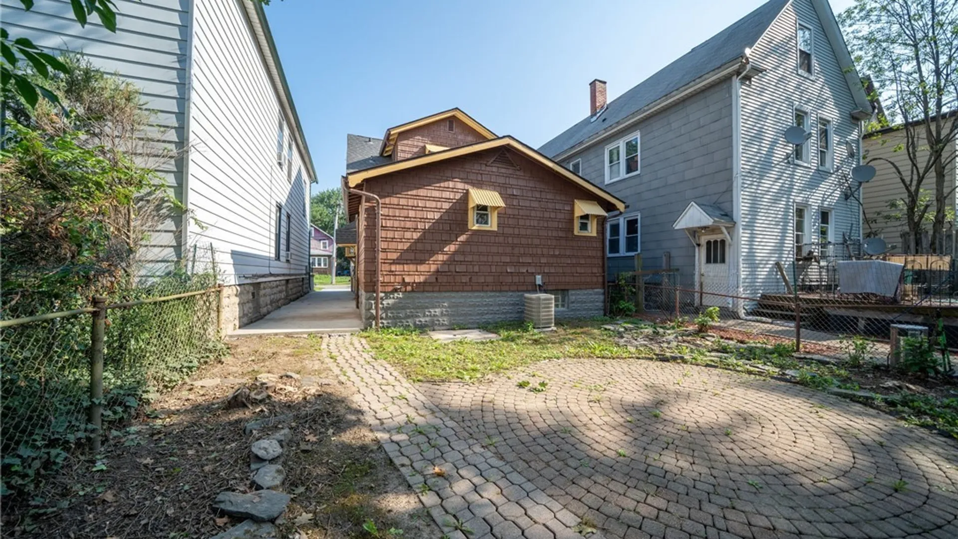 Property at 23 Aldrich Place, Buffalo, NY 14220 9