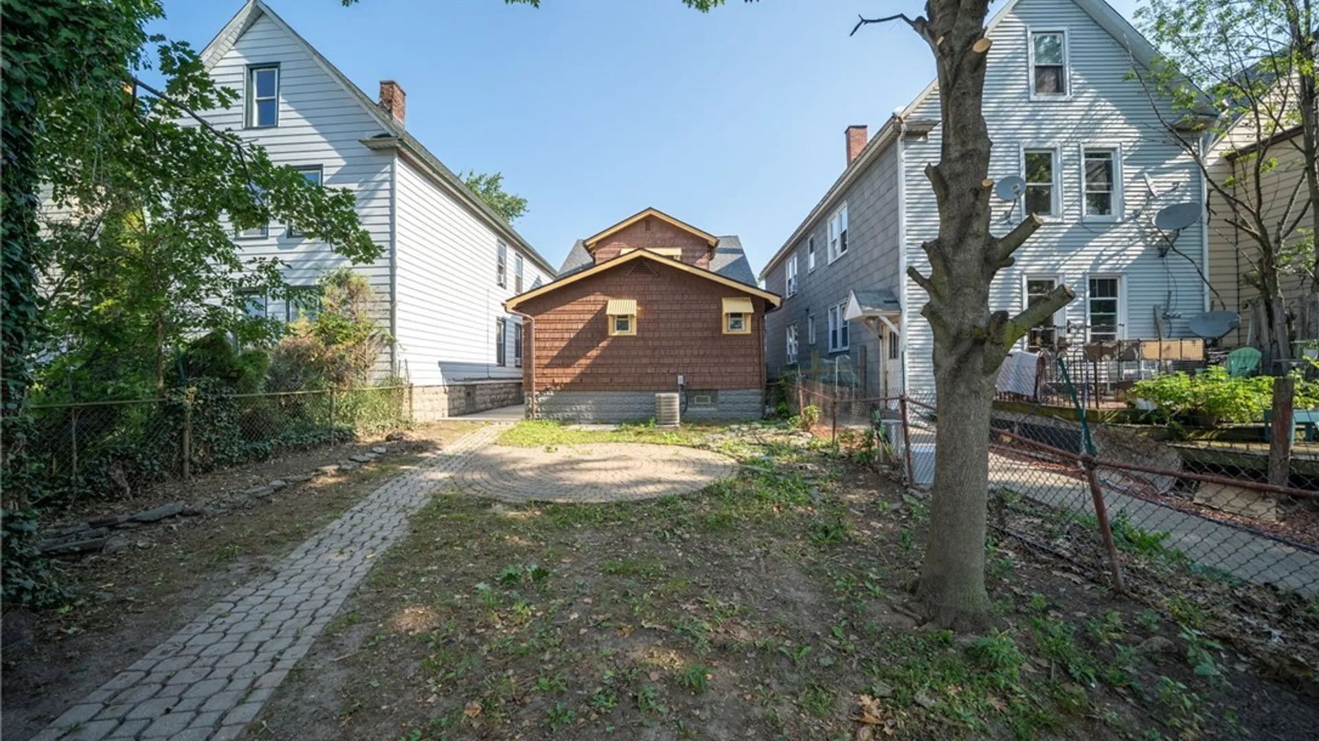 Property at 23 Aldrich Place, Buffalo, NY 14220 11
