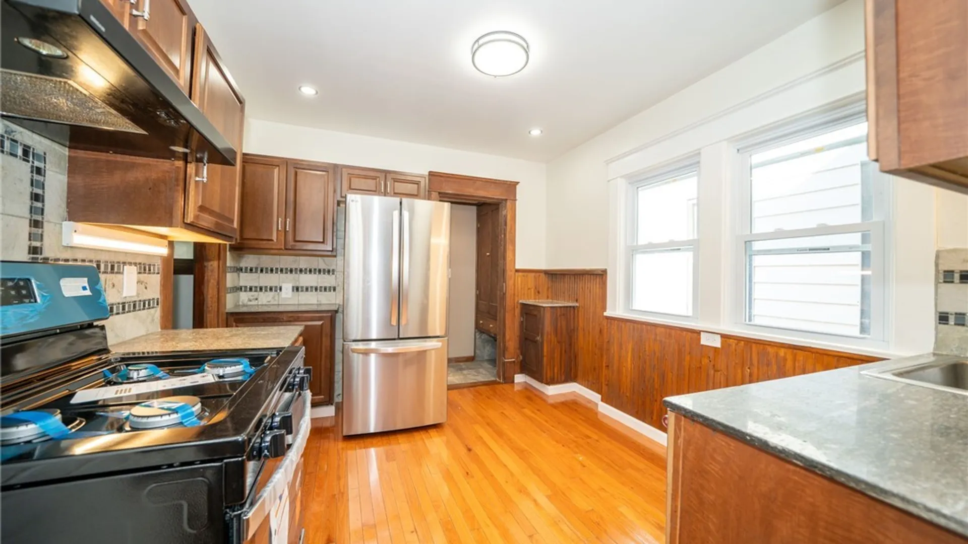 Property at 23 Aldrich Place, Buffalo, NY 14220 17