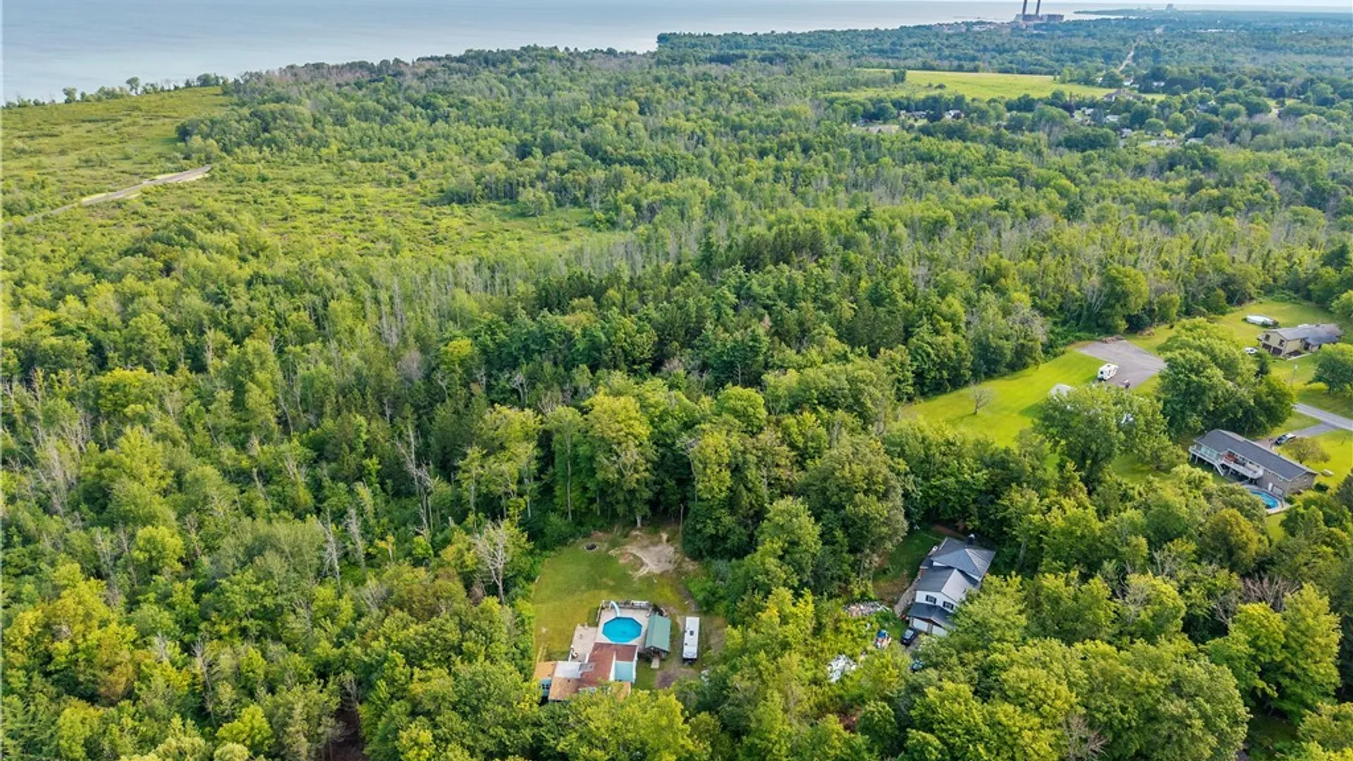 Property at 48 Edwards Circle, Oswego, NY 13126 11