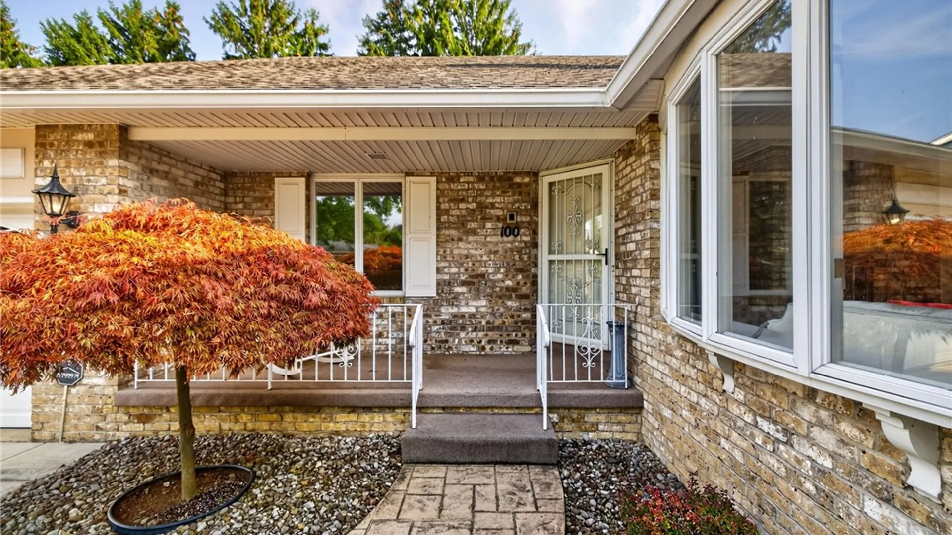 Property at 100 Kearney Drive, Irondequoit, NY 14617 4