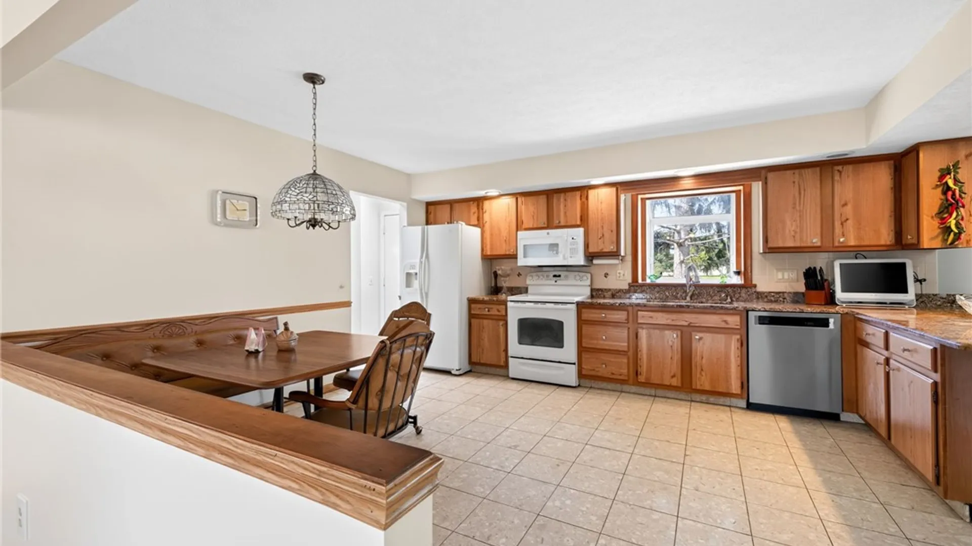 Property at 100 Kearney Drive, Irondequoit, NY 14617 11