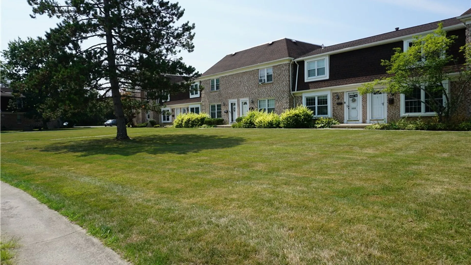 Property at 90 Carriage Drive, Orchard Park, NY 14127 3