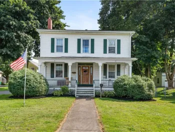 Property at 18 W Court Street, Warsaw, NY 14569