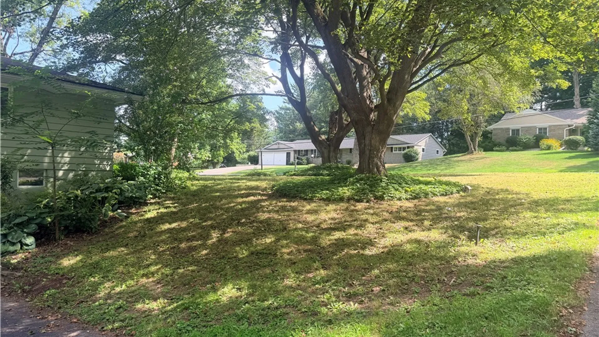 Property at 113 Munro Drive, Camillus, NY 13031 20