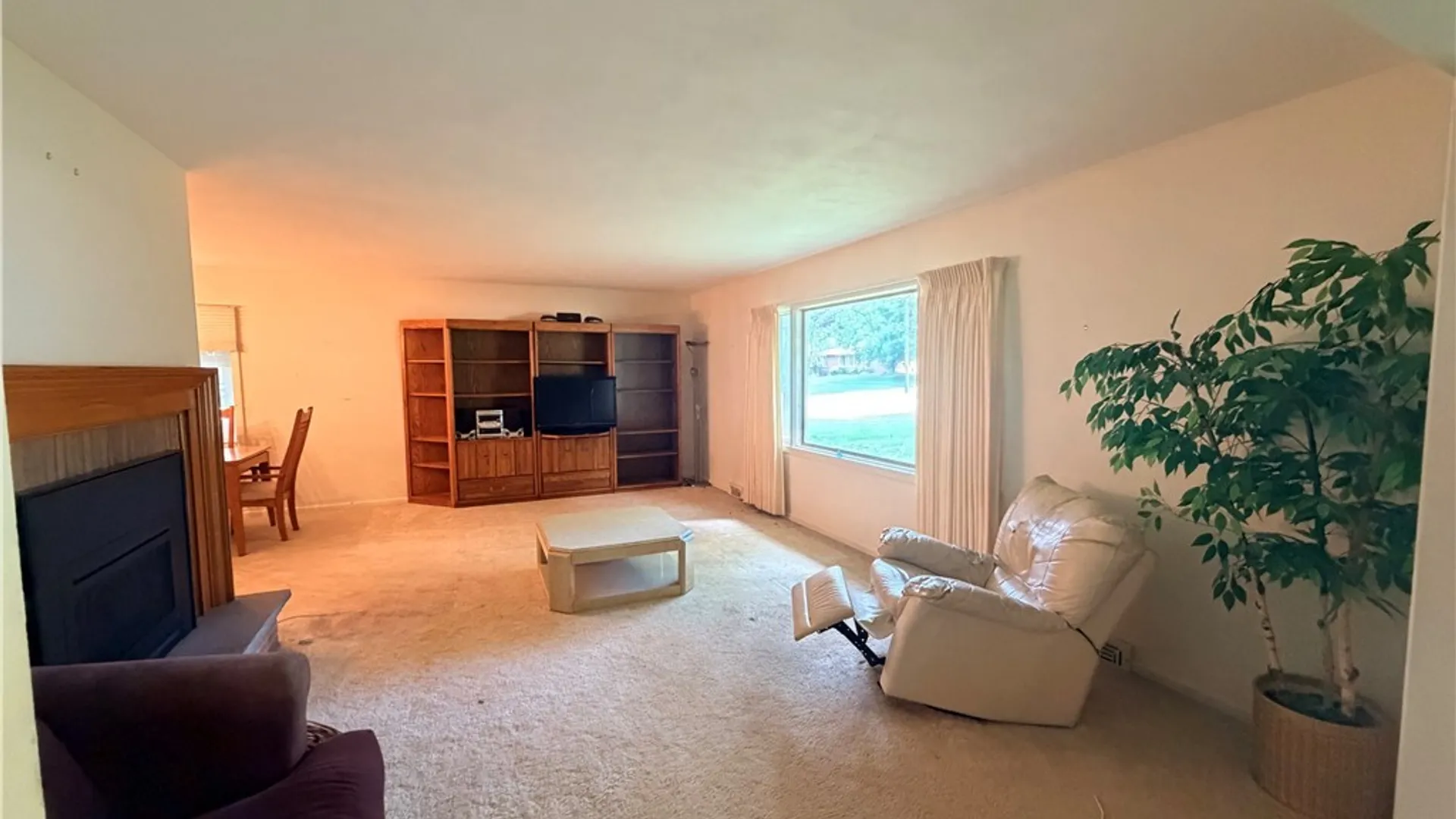 Property at 113 Munro Drive, Camillus, NY 13031 4
