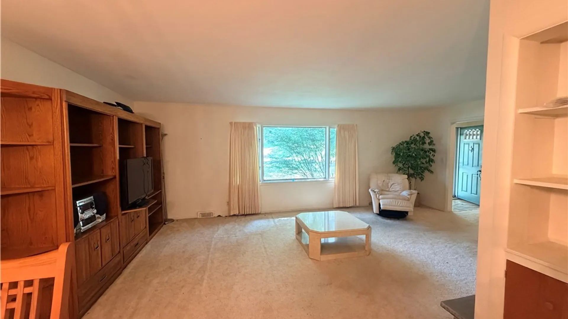 Property at 113 Munro Drive, Camillus, NY 13031 6